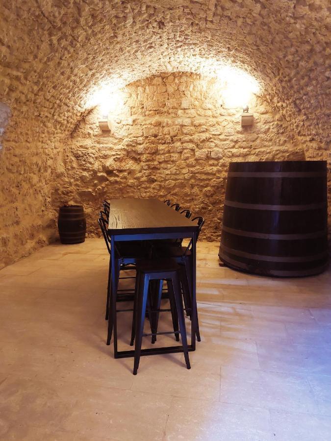 La Closerie D'Escalin Gite 12 Personnes Et Jacuzzi La Garde Adhemar Bagian luar foto